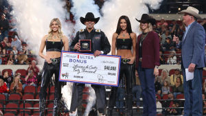 Luciano de Castro vence etapa da PBR em Billings e sobe para o Top 5