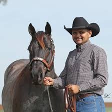 Entrevista com Alonso Flores